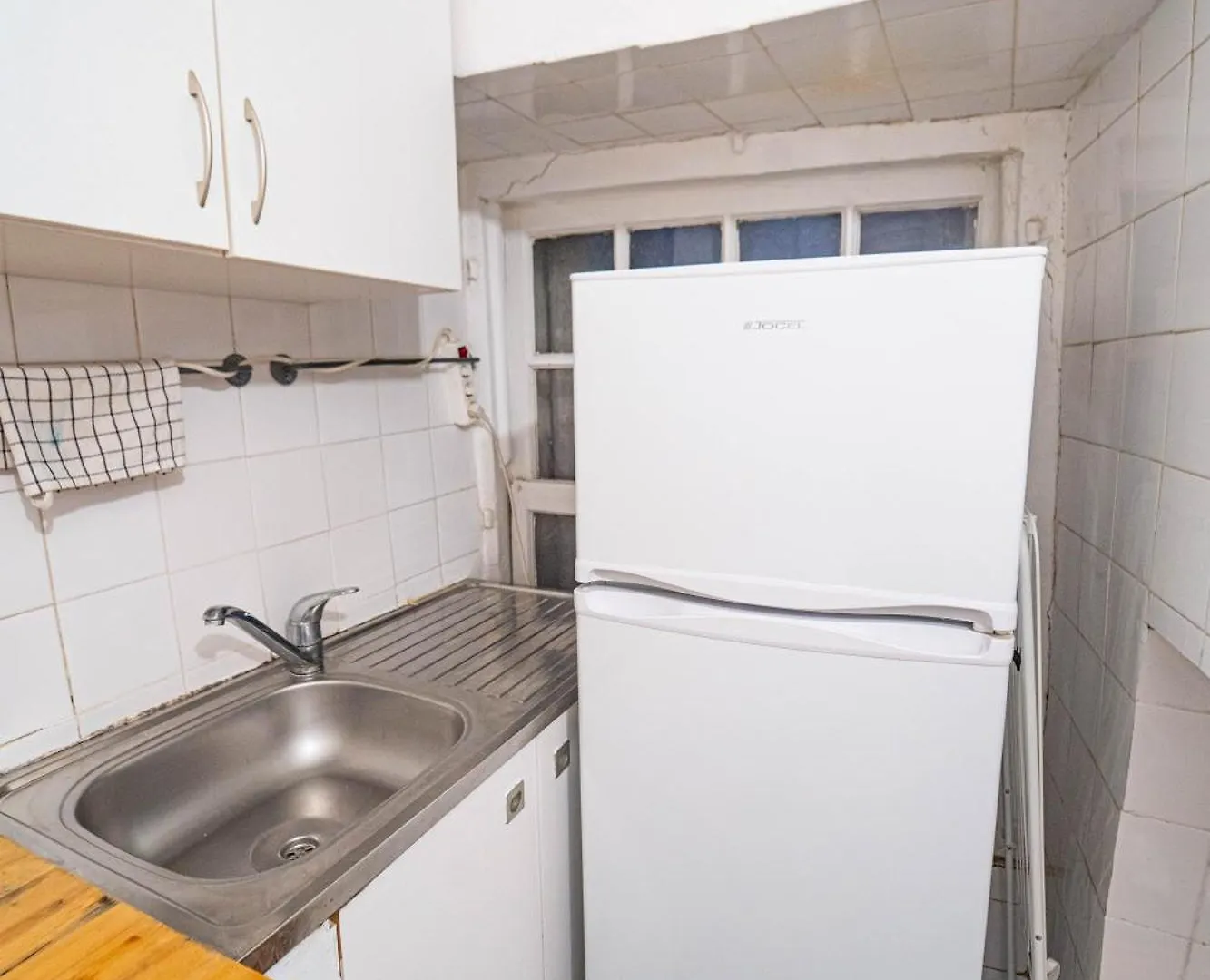 Bedrooms In Bairro Alto Lisbon Homestay